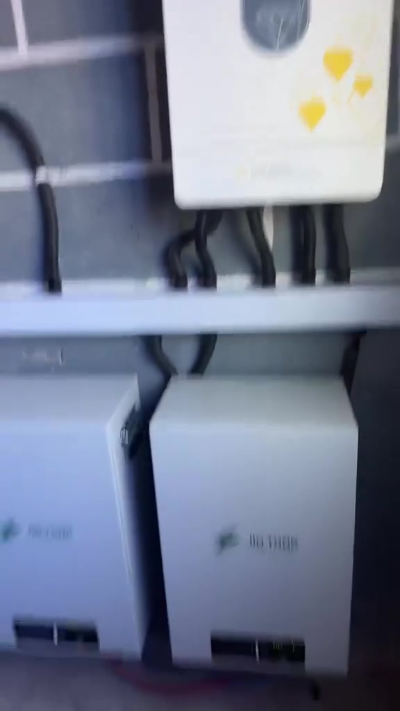 تتوفر لدى شركه قلعه الطاقه
بطاريه 10kw خلايا EVE ضمان 5 سنوات
بطاريه 5kw خلايا EVE ضمان 5 سنوات 
متوفر بيع مفرد وجمله يبداء الخصم من 5 بطاريات فما فوق 
أسعار تنافسيه ***********
