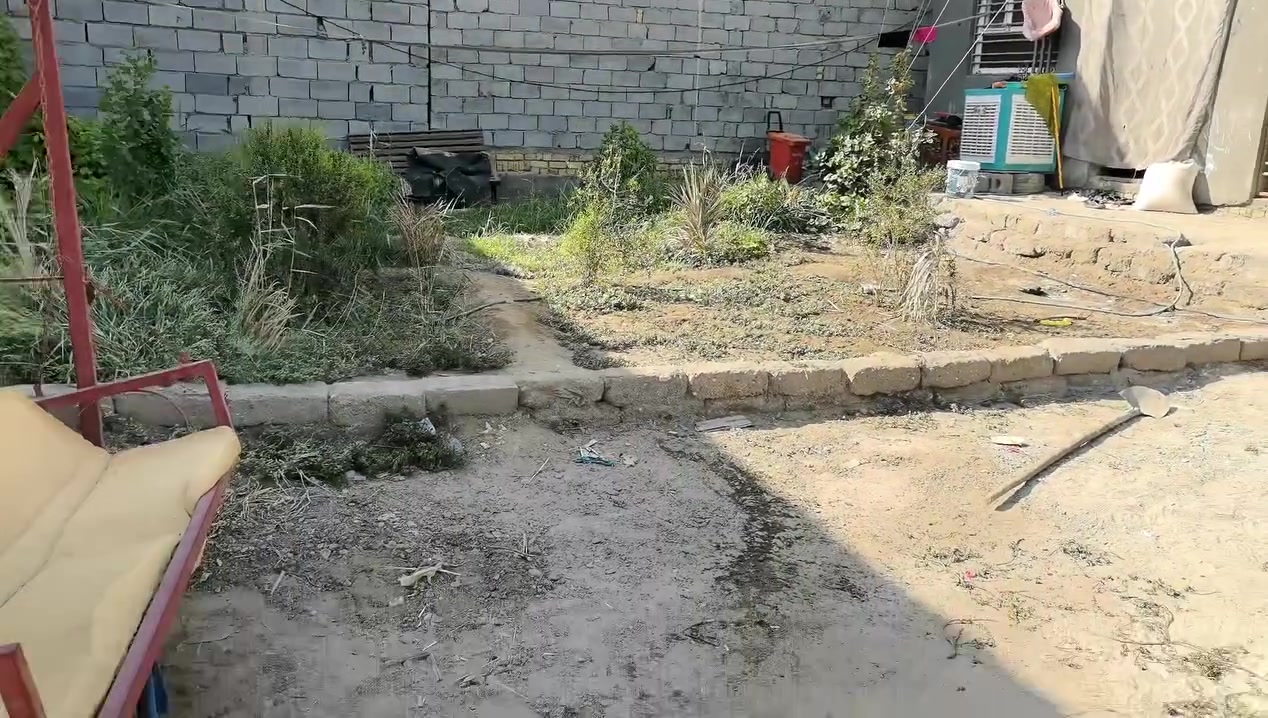 بيت للبيع زراعي مساحته 170
حديقة باب البيت ١٠٠ متر
وخلف البيت قطعة مبنية بتلوا مساحتها ٢٠٠ متوفر ماء كهرباء مجاري
مكانه ناحية اور قرب صيدلية التفاحة الخضرة للاستفسار عل رقم ***********
