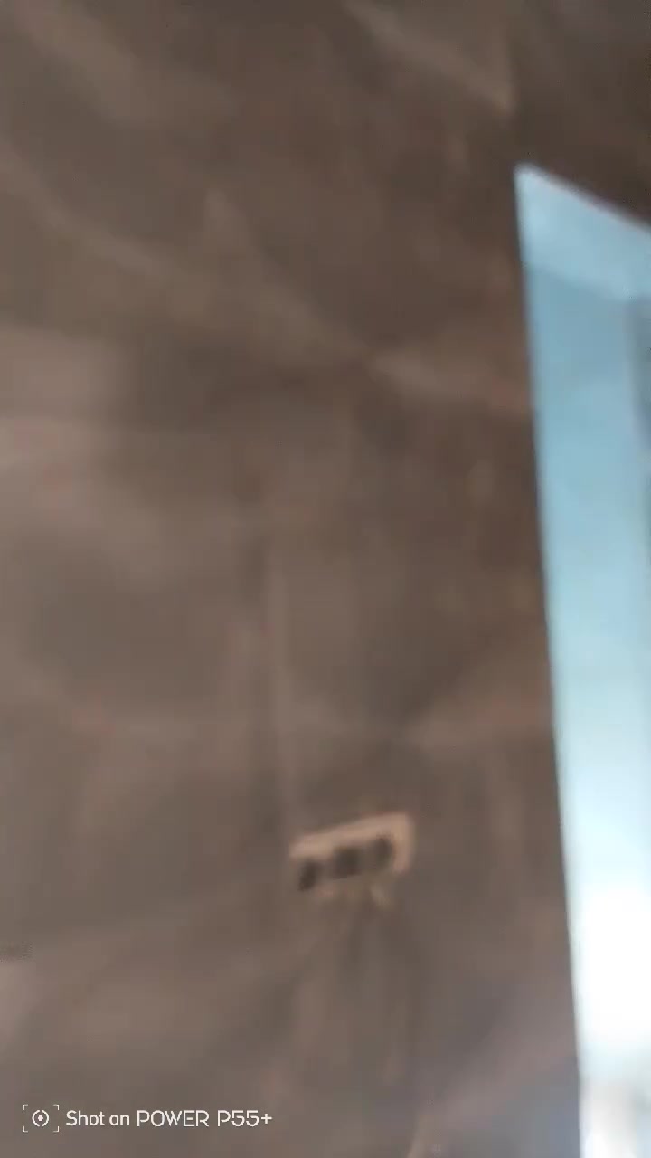 السلام عليكم 
خلفه سيراميك و بورسلين شغل درجة اولى تسلم مهندس
بغداد فقط
***********
بي واتساب
