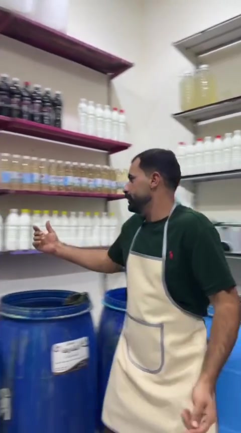 زاهي ابو وطن كلشي موجود بي من زاهي ومنضفات معطرات وشامبو الموقع العزيزيه حواس شارع حي العباس وأيضا موجود خدمت توصيل داخل وخارج العزيزيه ‏***********‬‏
