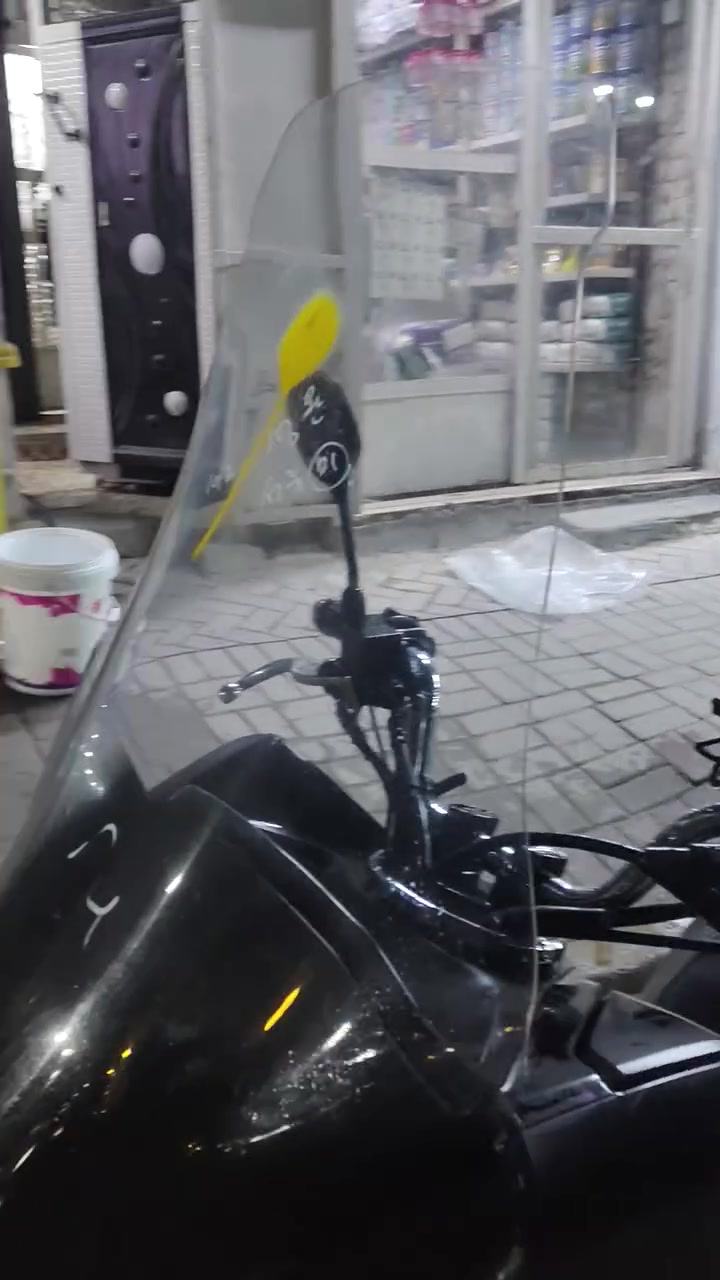 جامه طويله اصليه مو تجاري
دراجه بي سي اكس
البيع 
السعر 75
المكان بغداد مدينة الصدر 
رقم الواتساب ***********
