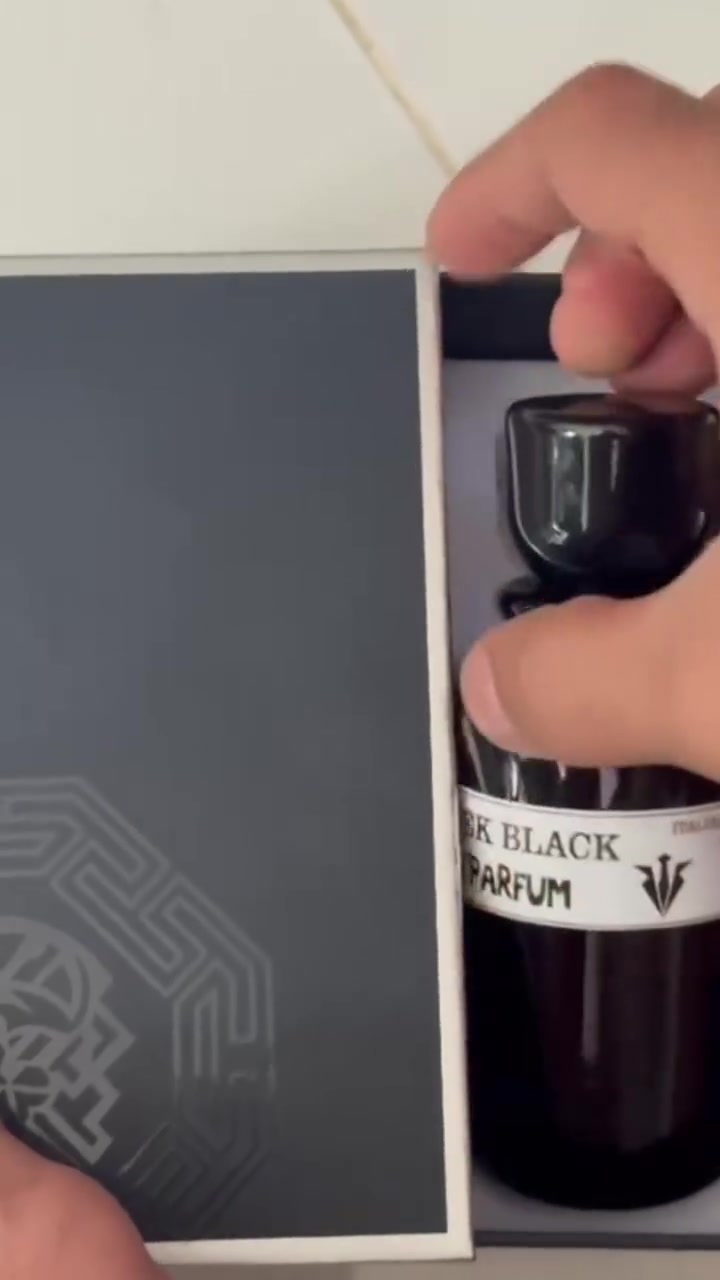 عطر بروتك بلاك 🖤🇮🇹بمواد ايطالية ترند العطور الجديد اخذه قبل ليصير الترند الجديد وبعد متكدر تشتري يحتوي على 100مل ثباتية يوم كامل
 (فوحان جداً عالي) معروف العطر بفوحانه الرهيب سعر القطعة 33الف قطعتين ب 60الف وتوصيل مجاني لحميع المحافضات للحجز عل خاص او ***********واتساب
 كمية محدودة❗ #العراق #بغداد #محافضات #عطر #عطور #ايطالية #لايك #مشاركة #متابعة #روما
