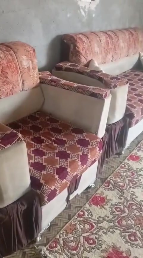 اثاث بيت للبيع سعر مناسب الشراي يتصل ***********

