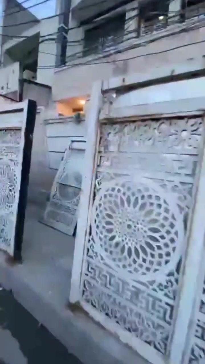 دار للايجار طابقين 
عدد غرف النوم ٤
يصلح سكن عائله او أعمال تجاريه 
شارع عريض بناء حديث 
العنوان الدوره ميكانيك 
مكتب بغداد للأستثمار العقاري  -الدورة -ميكانيك 
ابو اركان  ***********
