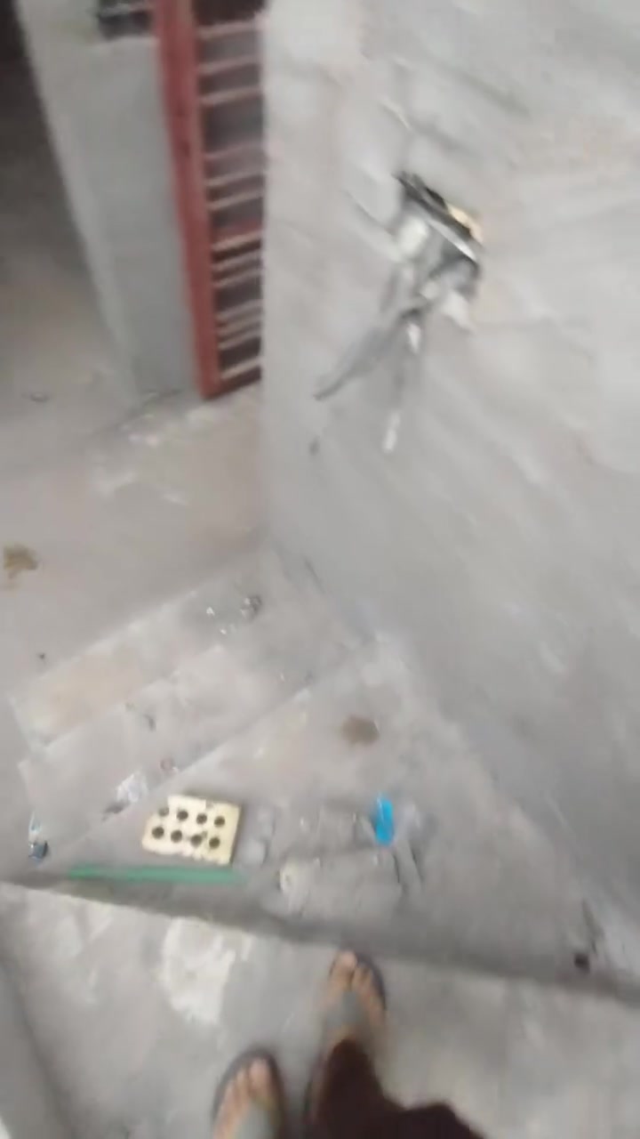 السلام عليكم هيكل قيد الانشاء الواجه 7 و النزال 14.30 الهيكل متعوب عليه كلش مثل ما موضح بالتصوير مشتغلين بي

كهرباء

ماء

مجاري

لبخ سمنت لط

صبه نضافه

النقوصات مالته

بيتونه

لبخ جص و بورك

و كماليات كهرباء و ماي و مجاري

باب شارع

تطبيك سطح مع الستاره

السعر اتصل و بيك خير و تدلل للعلم سعر القطعه ال 100متر في المجمع 36 الى 40 مليون مجمع الحوراء السكني خلف الطاقه و قرب شارع الاطباء و يبعد عن شارع الزوار مسافه قريبه جدأ ***********
