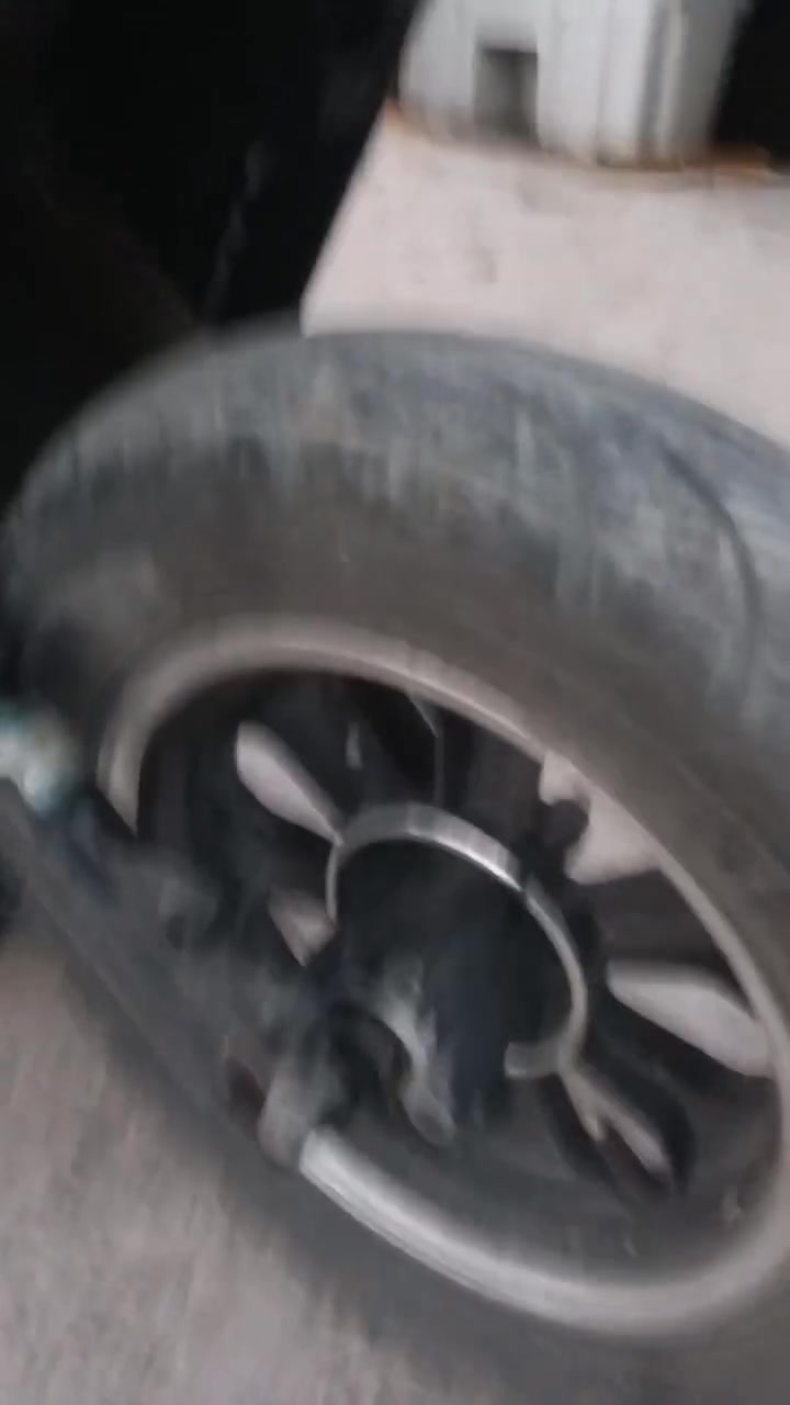 ماكس كامل ملحقات بس ضفيره بيه طبك مكينه شرط شغاله شاصي حربي دراجه كامله كلمن وسعره
شاصي هوه وأغراضه ب60
مكينه شرط شغاله ب70
عقل ب15
كفرات لون اسود كاملات ب25
ما بيع مفرد ابيع شبع
مكان سماوه قضاء الخضر 
***********
