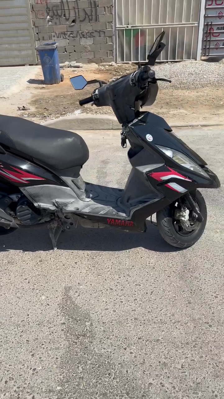 سلام عليكم مراوس ب بي سي اكس جيل الأول   GTR 2009 دراجه كلها بلادي الله شاهد دراجه رمبه كفرات بلاد مكينه بلاد برغي مامفتوح منها جيب فيتر و افحص للصبح دراجه بيها زنون عالي ناصي يضطر سطر و أشاير لد هم يصطرن و وياها سستم سماعات تيروبو بس ما مشدود الدراجه بيها بس دبلات امامي تعبانات و صندوك طاك مكاني بغداد بلديات ***********
