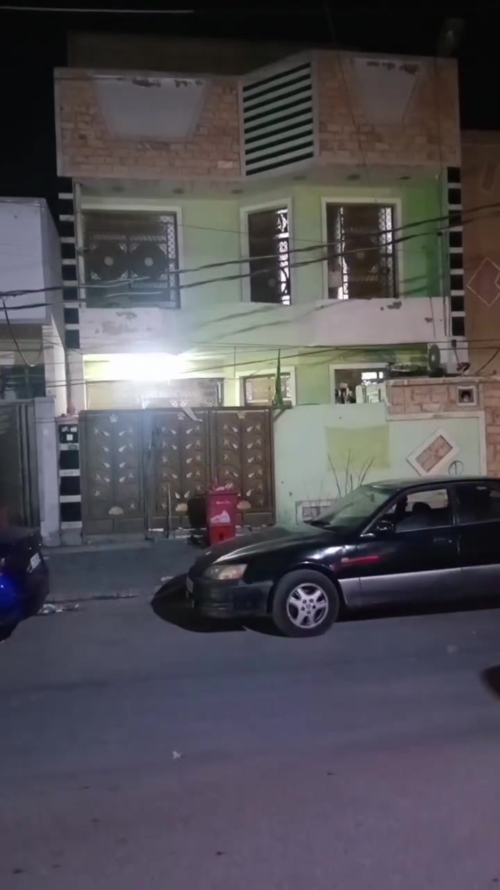 للبيع منطقة زراعي شاكر العاني مدخل شارع ١٥ قرباسواق نبر وان بيت ١٢٠ متر طابقين ونص ٥ غرف نوم واجهه ٧،٥  نزال ١٦
بيت ٨٠ متر طابق واحد واجهه ٥ نزال ١٦ 
استفسار اكثر اتصال ع الرقم *********** ابوعبدالله
