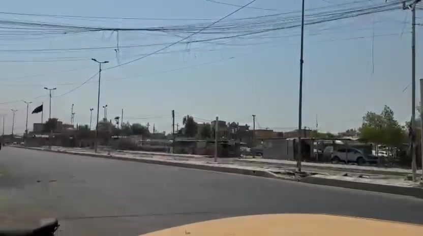مخابز للبيع بغداد شعب شارع عدن قريب الطفاهيه  فتحت يوم واحد لضهر خبز ٥٠٠ وعزلته بسب الضروف يجار المالك ٣٥٠ مخابز كدام عينك شارع تجاري حركه حلوه وجهته ٣ ونزاله ٦ بي عجانه وتخته وميز مال خبز وغراضه شوفت عينك هاذ رقم صاحب المخابز مكلف بنشر ***********
