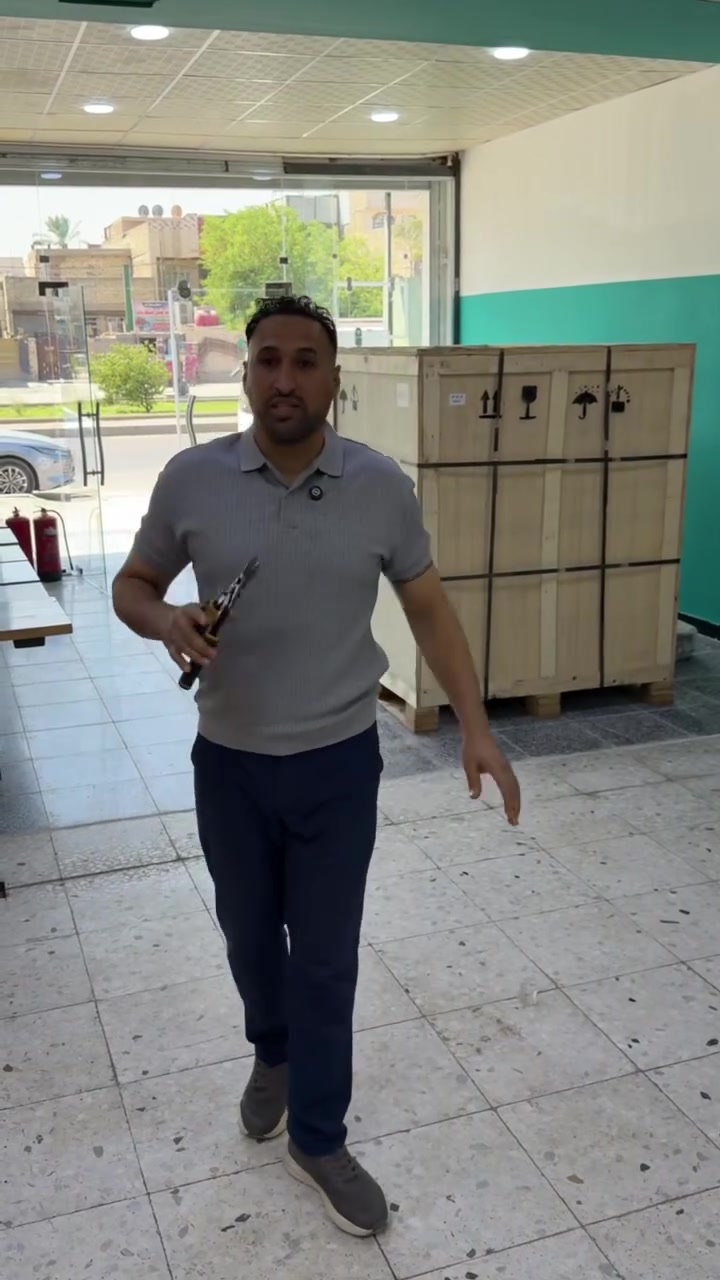 واخيراً وصلت

ماكنة خياطة المفروشات والدوشمه ( CNC) 
الماكنة العملاقة من شركة نانبان 
كل ماهو جديد تلكوه يمنا 

احنا مجمع صاحب السعاده😊
***********
***********

نص مكتوب في الصور:
- ماكنة عملاقه 4 جديدنا