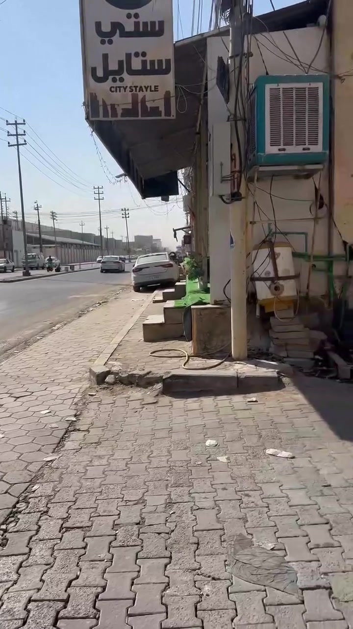 دار للبيع 130 متر ركن 
حي الجمعيه منطقة 11 الف 

الواجهة 13 متر ع شارع 10 متر
النزال 10 متر ع شارع 8 متر 
الدار يباع سعر عرصه 

السعر // 175 مليون مع المجال 

***********
***********
