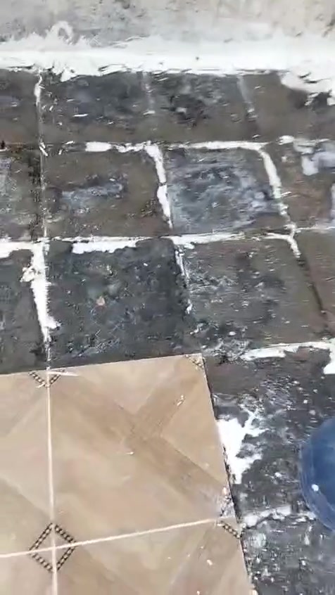 سلام عليكم هذا شغلنه عدنه من جديد واحد خلفه امطبكه يومين ونشلع بس والله خطيه ابو البيت واني خليته ينسه بعد عمي خافو الله الحمدلله اني ماقصرت ويهم اني خادم مطقتي حي صحه
