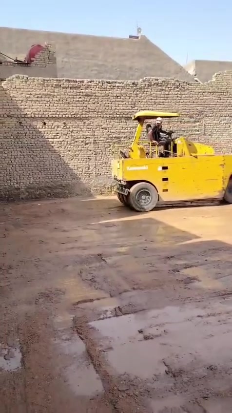 سلام عليكم
👷‍♂️مستعدون للتفليش البيوت 🏘والبنايات🏬 ورفع النقاذ + فرش سبيس + حادله مطاطيه وتجهيزها قطعه جاهزه للبناء 🧱  العنوان ميسان /العماره🌷 للستفسار أنتصل على الرقم***********🫡

نص مكتوب في الصور:
- مستعدون لتفليش البيوت والبنايات ورفع الأنقاض فرش سبيس حادله مطاطيه وتجهيز قطعه جاهزه للبناء بقيادة ريسان علي العنوان ميسان/العماره للإستفسار أتصل على الرقم ***********