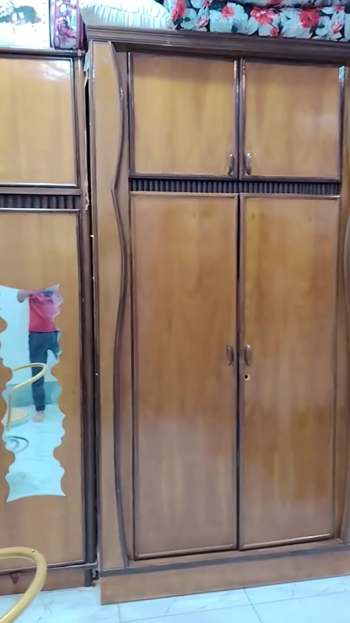 غرفة اخشاب للبيع كل ضرر مابيها جديد مستعمله كلش قليل تفصال اخت جديد عنوان حله جسر نادر خاص مفتوح *********** واتساب مفتوح
