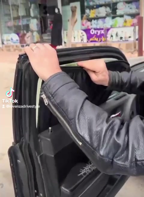 بردات سحب • أسود • صناعة محلية