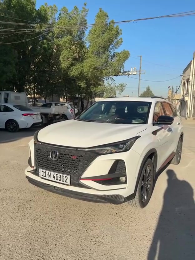 السلام عليكم شانجان cs75 بلاص 2020
محركها ٢٠٠٠ تيربو 
فئه الفول للاخير بانورامه تحريك بالبصمه تقديم وترجيع 
سياره مكفوله من الحادث بيها فقط المحرك مفتوح بضمان الشركه احتاجو يبدلون شي وفتحوا مو مجفت ترايك وين متريد
رقم مميز جديد سنويه لل ٢٠٣١ باسمي صياناتها كامله بالشركه من يوم استلامها سونارها بالتعليقات
ماشيه ١٨٠ كم 
سعرها ١٢٠ ورقه وبيها مجال بسيط وماكو هيج سعر للفول بس متوازي 
مكاني بغداد كفائات السيديه 
التواصل عله الرقم ***********
