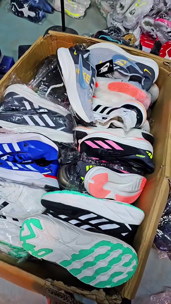 🔥 عرض خاص 🔥
👟 Nike & Adidas
📦 ٥٠ قطعة بـ ٣٥٠ ألف واصل
💰 سعر القطعة لكط  بالجملة: ٨,٥٠٠
📦 أقل كمية: ٣٠ قطعة
💵 المفرد: ١٠,٠٠٠ للقطعة
📏 القياسات والعدد:
٤٥ — ٧ قطع
٤٤ — ٧ قطع
٤٣ — ١١ قطعة
٤٢ — ١٠ قطع
٤١ — ٨ قطع
٤٠ — ٧ قطع
📌 المجموع: ٥٠ قطعة
🔎 شرط الفحص أمام المندوب، وإذا ما عجبك ترجع.
📲 الحجز واتساب فقط #
