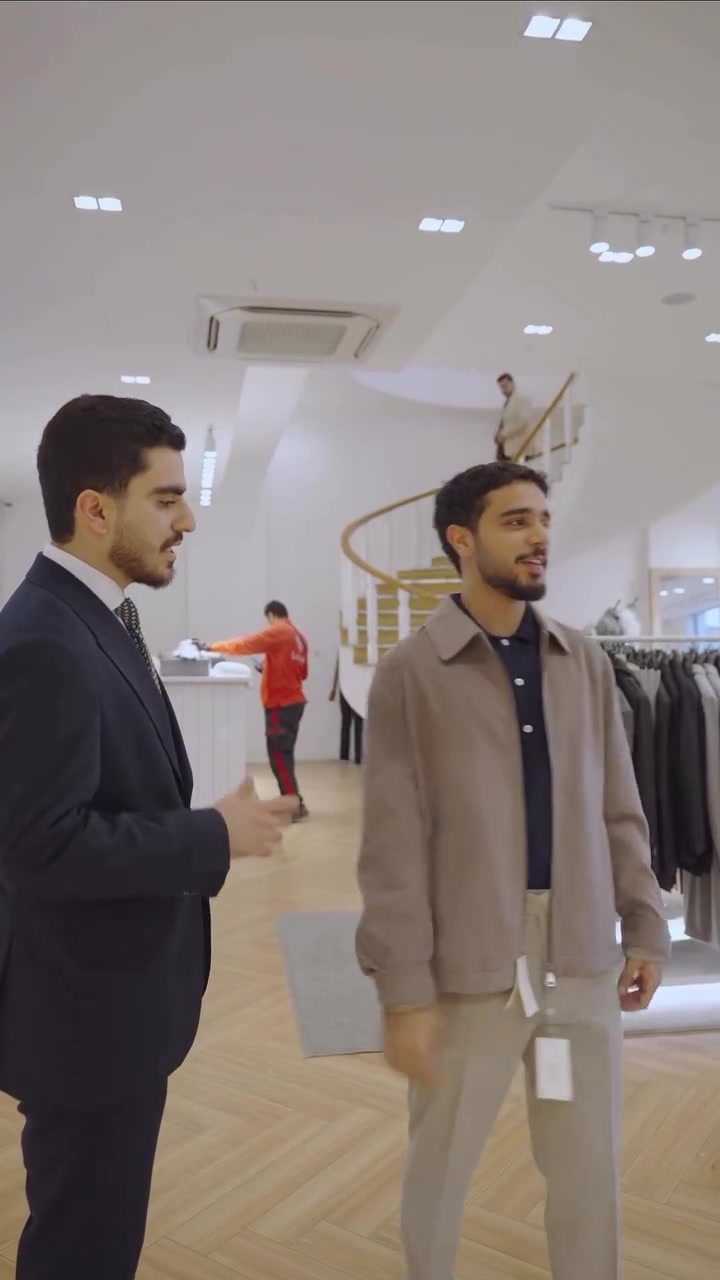 ليفي • أوفرشرت • جديد