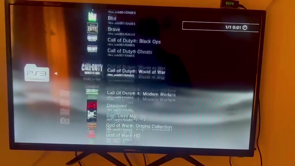 Ps3 مهكر
جهاز نظف كلش مرتبة على اخر حباية لوك ستيكر
ملحقات :-
2 جوستك ( يدات اثنين )
هارد 500 GB
كيبل HD اصلي
كيبل شحن اصلي 
+ تكدر تربط بي نت WiFi

السعر 150 الف ( مئة وخمسون الف دينار لا غير )
*********** واتساب + اتصال
