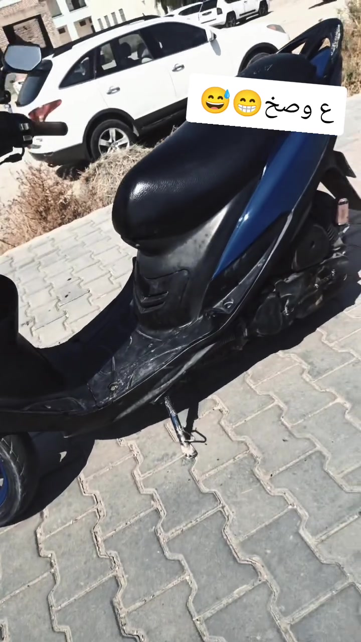 سلام عليكم ماكس عدله بلادي 49 دراجه ناشفه و نضيفه و كفاله احله من التصوير دراجه شلعه و معدل الدراجه كفراته الاصليه السود ختم واحد و الدراجه مرتبه و خير من الله كلشي ما عوزه دراجه كامله شوف و راسلني مكاني نعمانيه 
***********
