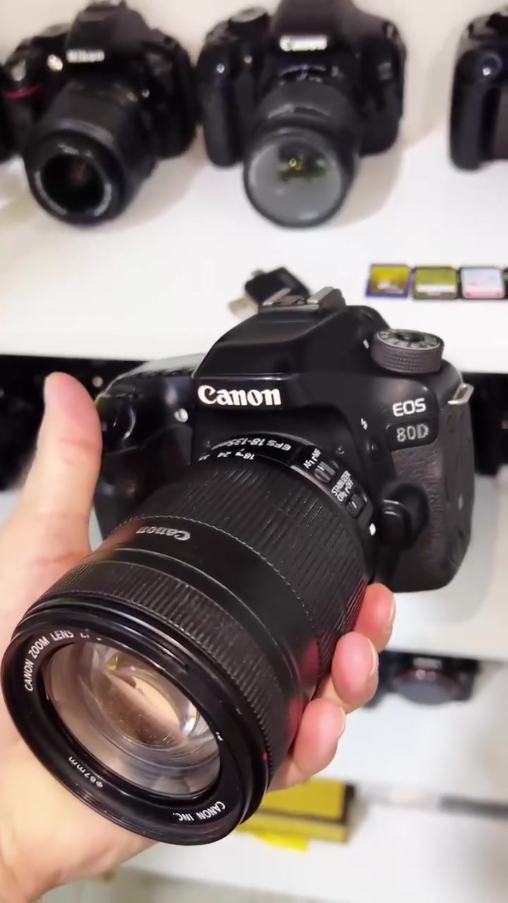 🔥 فرصة قوية لعشاق التصوير 📸 لا تفوّتها!
📸 Canon 80D للبيع
✨ كاميرا نظيفة وجاهزة للشغل
🔭 مع عدسة 18-135mm
📦 كامل الملحقات الأساسية
💰 السعر: 800 ألف دينار فقط 🔥
🚚 التوصيل مجاني
🔍 فحص كامل قبل الاستلام
🤝 قناعة تامة قبل الاستلام — إذا ما عجبتك، ما تستلمها
📞 للحجز والاستفسار:
***********
⚡ الكمية محدودة… والبيع للأسرع!
