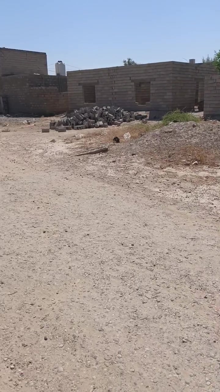 إسلام عليكم توجد قطعت أرض مساحته 200متر وأصله تبليط مكانه العلم قرية الشهيد عبدالله إجباره
***********
إسلام عليكم توجد قطعت أرض مساحته 200متر وأصله تبليط مكانه العلم قرية الشهيد عبدالله إجباره

