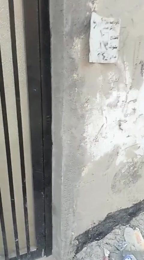 بيت طابو زراعي سند 25 خارج تجاوز خط النفط مقابيل علوه المخضر ورديه خارج سيف سعد مساحته 110 م للبيع السعر 27 وبها مجال للتواصل اتصال مع واتساب ***********
