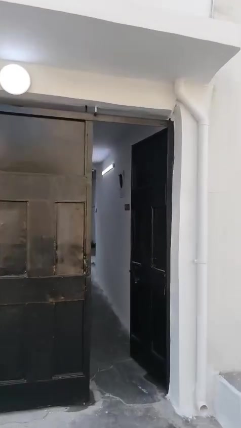 اعلان رقم 022
دار للبيع 
مساحة 150متر
نوع عقار طابو ملك صرف بسم شخص واحد 
بناء متكون أربع غرف نوم والصحيات عدد اثنان مطبخ عدد اثنان هول وكراج سيارة 
سعر 110 مليون 
للاستفسار الاتصال على الرقم التالي 
***********
***********
واتساب ♦️ فايبر ♦️ تلكرام 
أو مراجعة مكتب عماد ونهاد للعقار عنوان حي العسكري الثاني قرب كاتب عدل جديد 

نستقبل جميع عروض في كافة مناطق كركوك سكنية والتجارية 

نتشرف بزيارتكم 🌹
