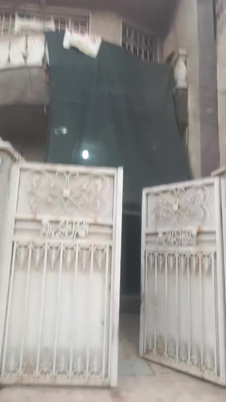 بيت • ١٠٠م • بناء حديث