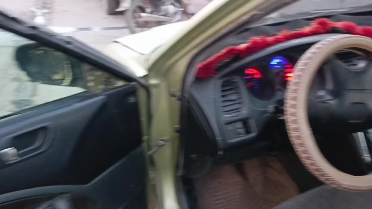سياره هوندا اكورد موديل 2000
سياره نضيفه غرفتها نضيفه
كير محرك شرط يعوزها ميزانيه وترتيبات
وايرمنيه كلها شغاله
الشرعي بالموصل 
بيع مستعجل 11 ورقه وبيها مجال حك جيتك
مكاني ناحية الشوره
***********
