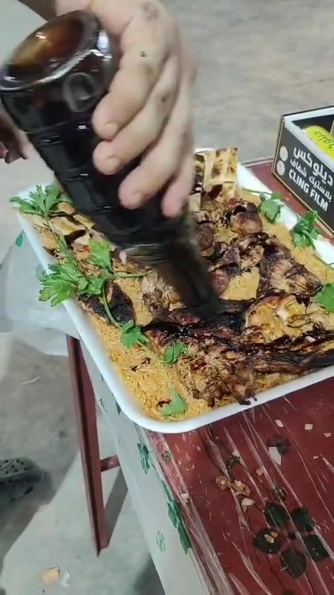 اجنحه ومشويات عبدالله

نص مكتوب في الصور:
- الطعم الأصيل بكل وجبة أجنحة ومشويات عبد الله على الفحم طعم غير مشاوي بجودة عالية ومذاق لا يقاوم أجنحة تكة دجاج دجاج مسحب دجاج شوي سمك مشوي عرايس لحم بركر لحم ع فحم صواني مشاوي مشكل *********** للطلبات والتوصيل شارع العام قرب فلكه الزعيم بازار الغيث توصيل لجميع مناطق ضويرة أهلاً وسهلاً بكم