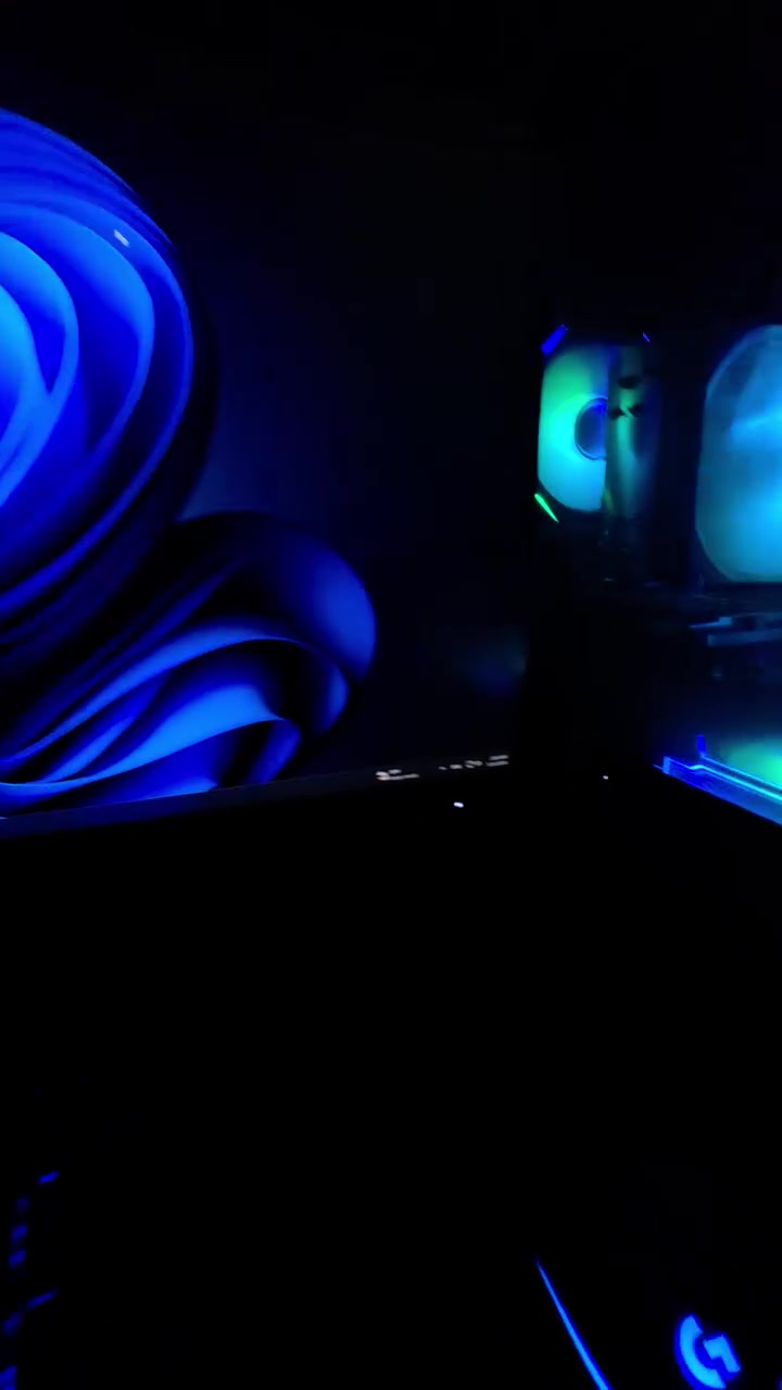 🔥 للبيع PC Gaming متكامل بحالة ممتازة 🔥

✅ المواصفات:

Intel Core i5-14400F (جيل 14)

Radeon Amd RX 550 4GB

RAM Delta 16GB 3600MHz DDR4 RGB

SSD NVMe LEXAR NM620 1TB

ASUS PRIME H610M-K D4 ARGB

Segotep 750W 80+ Gold

شاشة AOC 27" QHD 180Hz

كيس Xigmatek Alphard M أسود

Logitech G102 Gaming Mouse

Sades RGB Gaming Keyboard 

مايك اصلي 

🎮 يشغل GTA V، Valorant، CS2، FC 26، PUBG Lite، Fortnite وغيرها.

💰 السعر: مليون قفل  

***********
