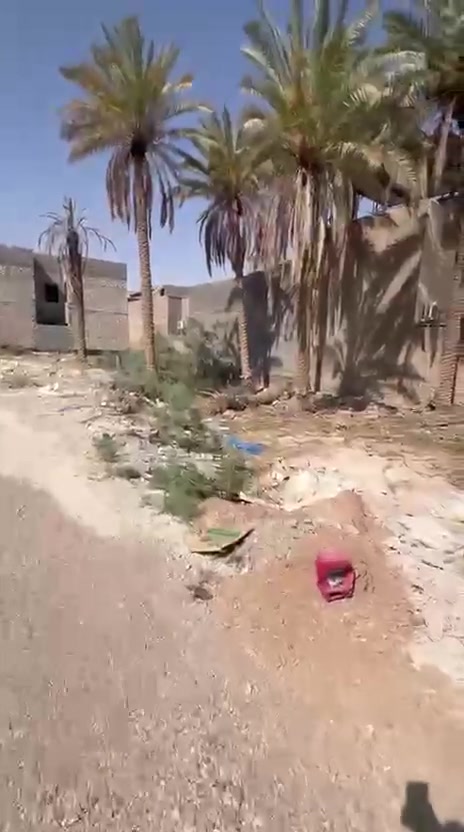 قطعة أرض طابو زراعي في هيت بصائر قبل مدرسة ابن سينا قبل شارع الربيع شارع ٧ متر القطعة مميزة واجه ١٠ متر والنزال ١٣ ونص  المساحة ١٣٥ متر مالك القطعة موجود للأستفسار ***********
