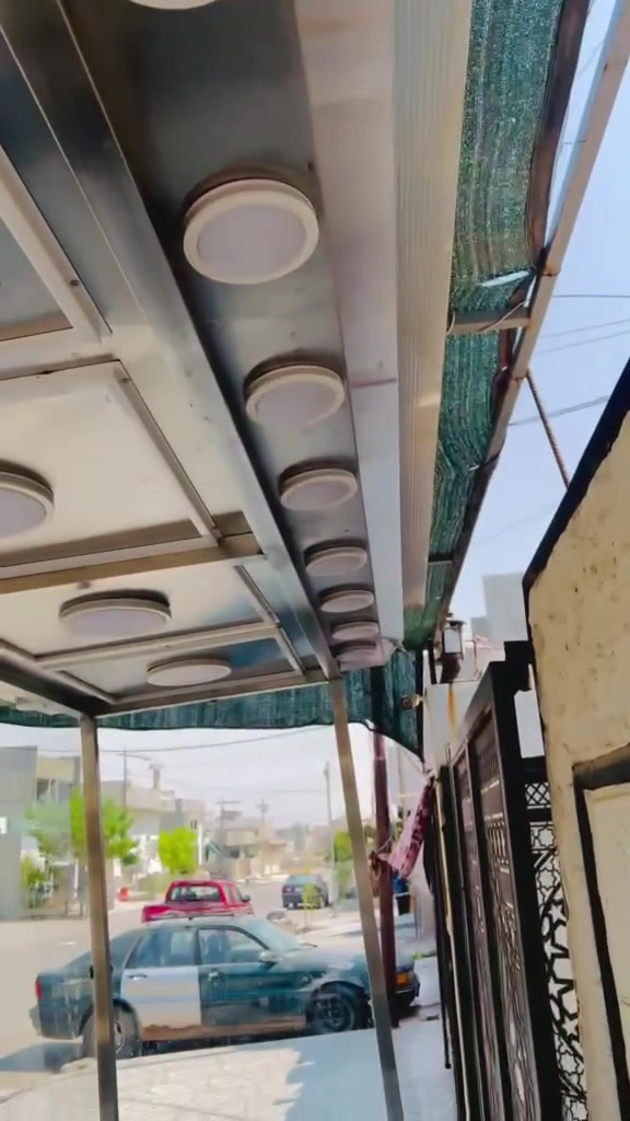 السلام عليكم للبيع ميز مأكولات كامل سل ستيل إنارات صواني منظم كامل ٥ فتحات قلي مكان كركوك للتواصل *********** او تواصل خاص واتساب
