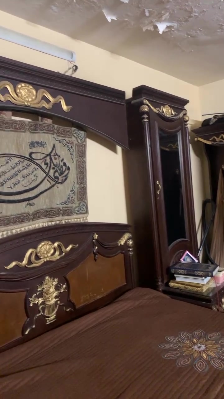 غرفة خشب صاج • كرادة