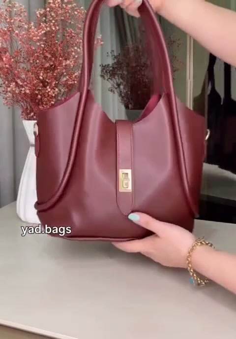 ✨للبيع✨متوفره هذي القطعة من الحقيبة النسائية بحالة مرتبة وجميلة جداً وبسعر مناسب جداً ومنافس 🤍مع هدية توصلكم ويه الطلب🎁

📩 اللي يرغب بالشراء أو الاستفسار يتواصل على الرقم:

📞 *********** متوفر واتساب 💚 

أهلًا وسهلًا بالجميع ❤