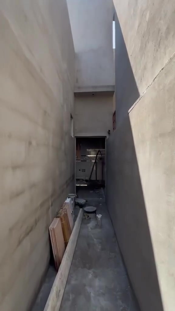 🏗️ من التصميم إلى التنفيذ… نتابع المشروع حتى يتحول إلى واقع

بعد أن أنجز مكتب البلال الهندسي مرحلة التصميم المعماري والإنشائي للمشروع، انتقلنا إلى مرحلة التنفيذ على أرض الواقع، وفق المخططات والتفاصيل المعتمدة وبمتابعة هندسية مستمرة.

نشارككم اليوم مجموعة من الصور والفيديوهات من مراحل التنفيذ الفعلية، لتوضيح كيف تتحول الفكرة والتصميم ثلاثي الأبعاد إلى مشروع منفذ خطوة بخطوة.

📐 نبدأ من دراسة الفكرة والتخطيط والتصميم.
🖥️ نعرض المشروع بتقنية 3D قبل المباشرة.
🏗️ ثم ننتقل إلى التنفيذ والمتابعة الميدانية حتى اكتمال المشروع.

هدفنا أن يكون ما تم تصميمه على الورق هو نفسه ما يُنفذ على أرض الواقع، مع الاهتمام بالتفاصيل والدقة في كل مرحلة.

من التصميم إلى التنفيذ – تسليم مفتاح – بعقد مقاولة أصولي مصدق لضمان الحقوق.

📲 واتساب:
https://wa.me/9647707748256

📞 ***********

📍 موقع المكتب:
https://maps.app.goo.gl/TK5PgaUm1N42Yx616

📍 ديالى – بعقوبة – فلكة العنافصة

🔹 للاطلاع على المزيد من أعمالنا ومشاريعنا:
https://www.facebook.com/uhazmm

مكتب البلال الهندسي | نصمّم المشروع… ثم نحوله إلى واقع.

