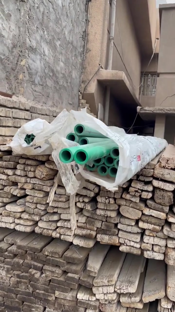 سلام عليكم لبيع بوري حجم 2 أنج جديد نضيف بغداد التواصل ***********
