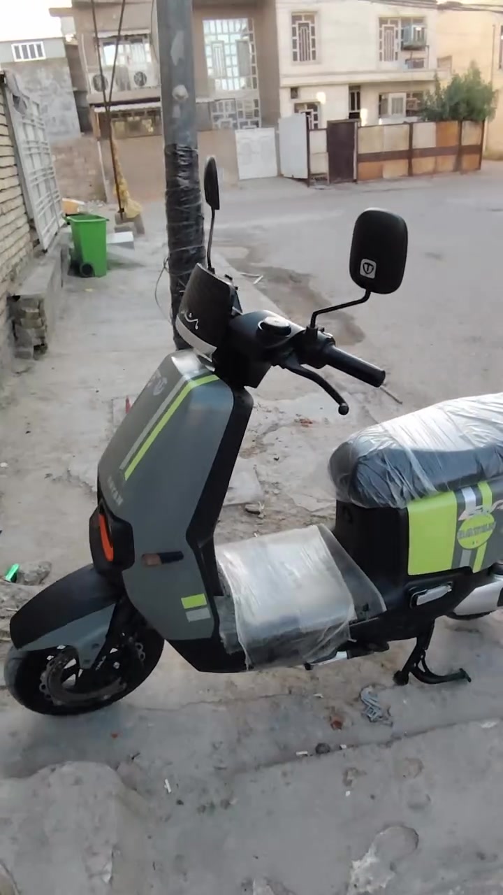 السلام عليكم 
ريان ام عيون ✅

6 بطاريا 🔋 
3 سرع + سرعه 60 حقيقي 
نضام ال P
نضام ABS + بريكات هايدروليك خلفي امامي شرط بل مكان
عالي + ناصي زنون شرط 
اناره خلفيه بك لايت 
اناره خلفيه + جانبيه 
اشاير امامي خلفي + يمنه يسره
هورن📣 عالي
ستاند صفح + ستاند تعليك 
بصمه + سويج
تشغيل عن بعد + تحكم بصمه 
نضام سرقه انذار 
تجوه خلفيه + زوج مري مالتها شركة ريان
شاحنه الاصليه شركه ريان
تمشي بل شحنه الوحده من 45_50 كيلو
السعر 800
مكان المنصور
الهاتف ***********
