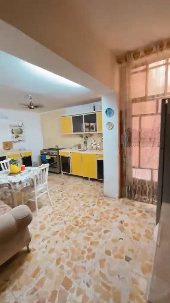 بيت للبيع 90متر الحريه الثانيه اتواصل ***********
