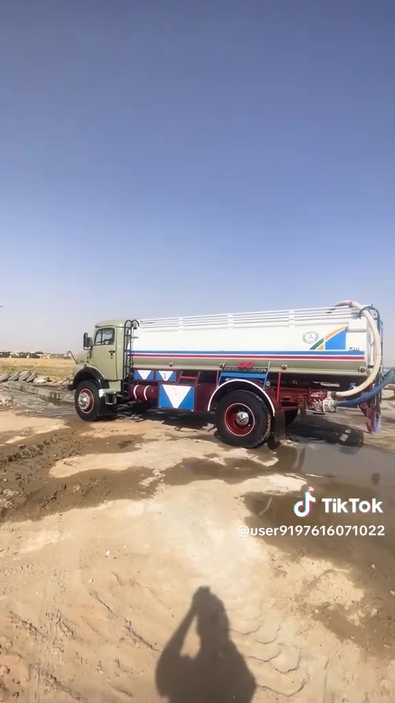 السلام عليكم سياره للبيع ابو اردين عشره طن.رقم جديد انكليزي رقم سياره سماوه سياره جاهزه للعمل شاصي خام بريك هوء سايد بريك وسياره جديده للعمل وايت جديد الي يحب يتصل ع رقم.‏‪***********‬‏
