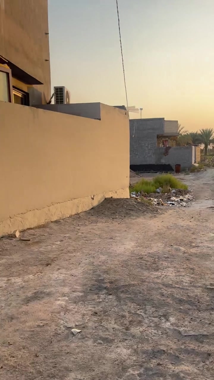السلام عليكم
قطعه ارض للبيع 200 متر زراعي  سند 25  قريبه على شارع 40 متر متوفر كافه الخدمات  قرب السيده شريفه عليه السلام للإستفسار ***********
