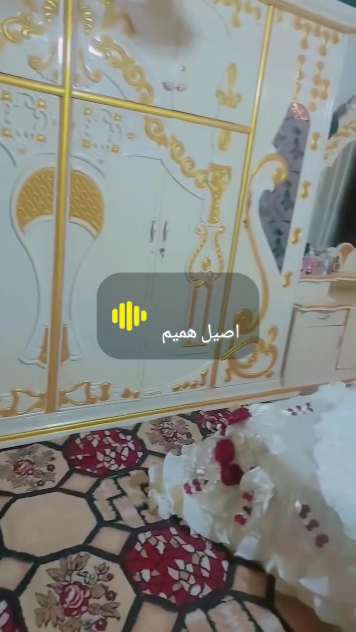 غرفه تفصال درجه ولى خشب عراقي نضيفه كنتور ارتفاع مترتين و٦٠  مكاني بغداد الحسينيه
