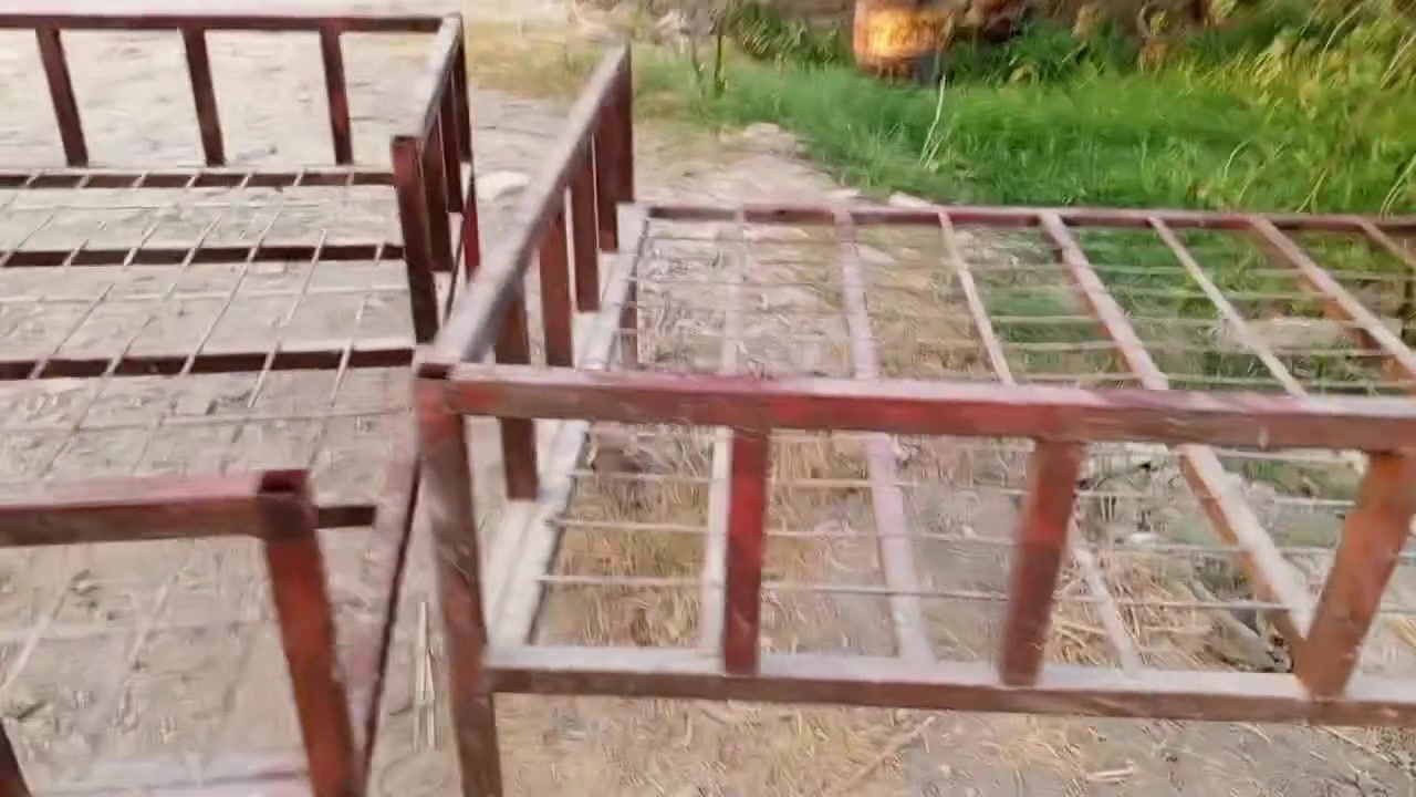 متاح ***********،،،،،،، ***********
