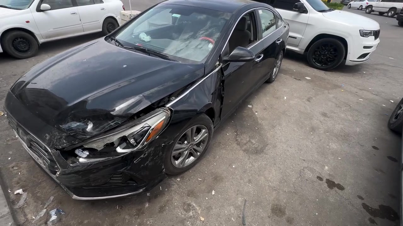 اقرا كلشي يلا تخابرني فدوة 
سوناتا موديل 18 داخلة كلين ونظريت عندي ابيعها ع ظربتها وبيها بعد ظربة بالحوض رجعت بيها ع منهولة وراح انزلك صور ظربة الحوض 
وهم ما معمرها ظربة الحوض رقمها بغداد مكان السيارة الناصرية ‭
سعرها 110 

‭***********‬
