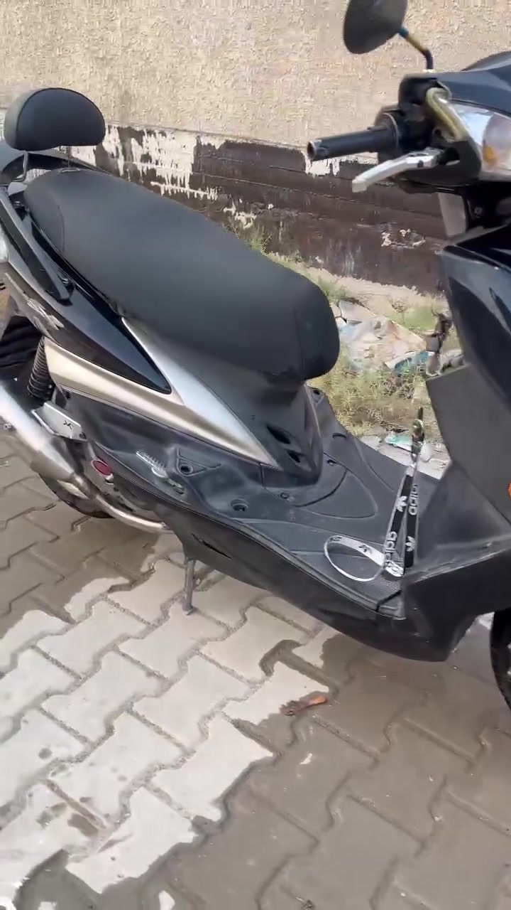 PCX • ٢٠١٢ • متواجد