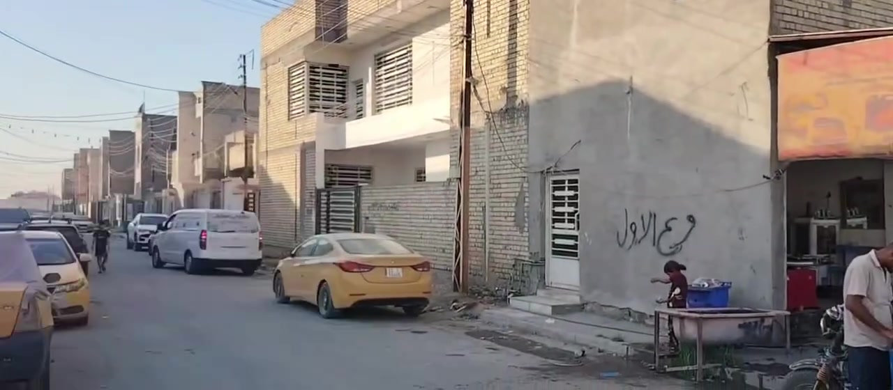 دار للإيجار 6غرف خمس حمامات مساحه 180واجهه18نزال 10 فلكه الجبهه مقابل الكلية العسكرية 

التواصل حصري مع صاحب الدار (بدون ادلاليه) 

‏‭***********‬
