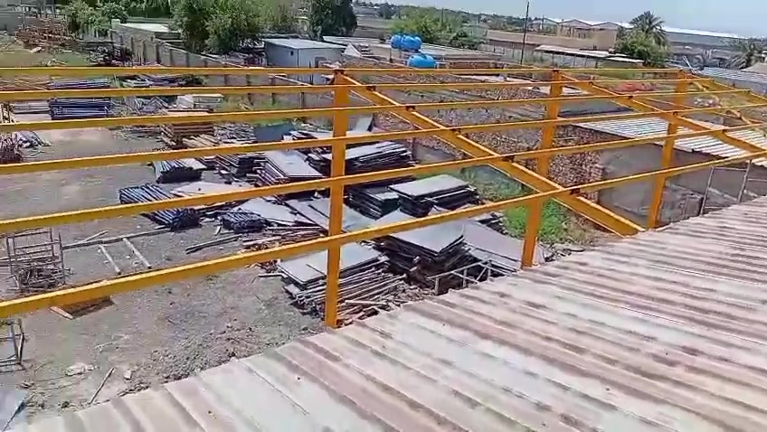 حدادة عامة • جملونات • سقايف