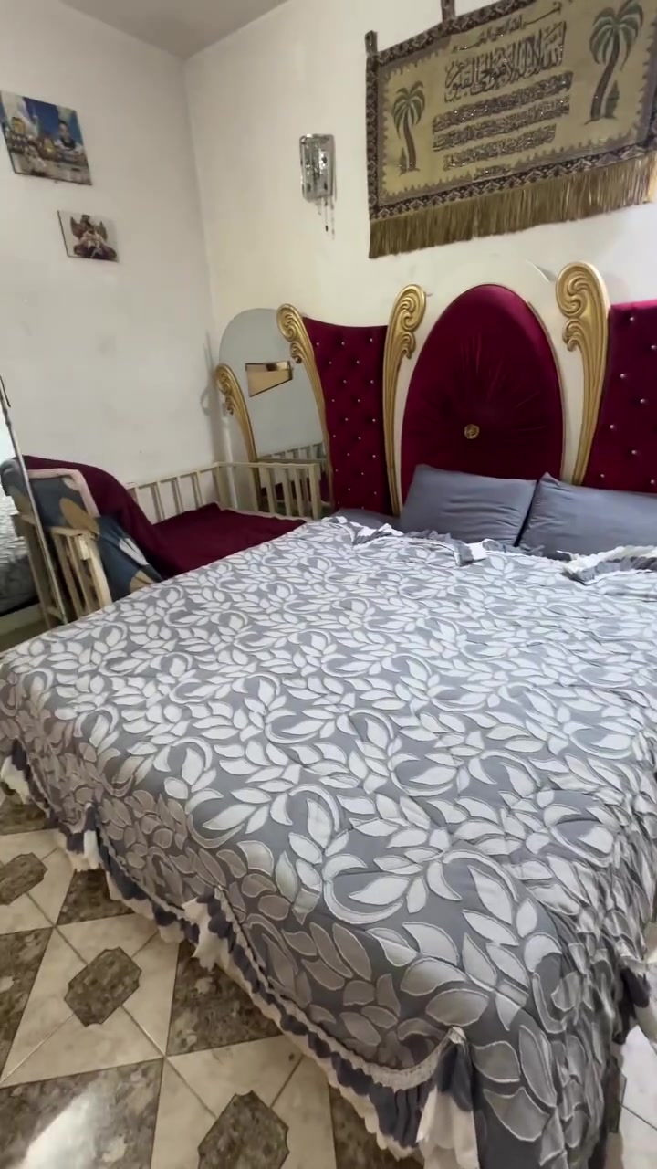 غرفه مستعمله للبيع كله كامله جربايه
ميز مرايا
كنتور سلايت
ميز توالية
قنفه 
وميز جرار 

كل البل فيديو بسعر جدن مناسب 450وبيه مجال للستفسار راسلونه علواتساب او اتصال 📞 
***********
