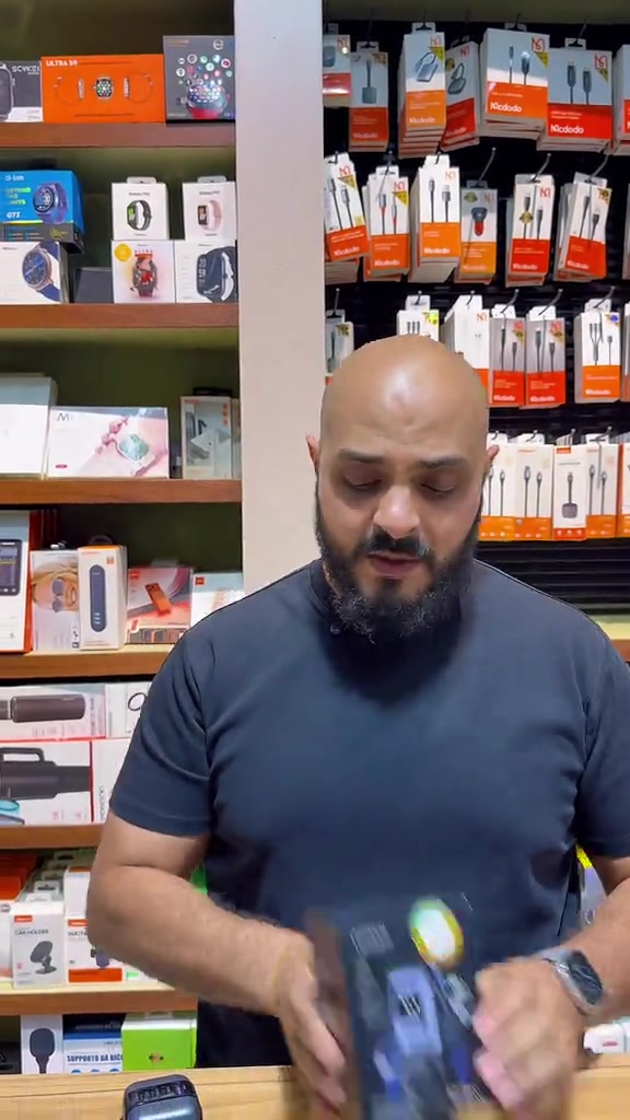 🤖 UGREEN Uno RG – شاحن GaN سريع 100W ⚡ 🔋 شاحن ذكي وقوي بتقنية GaN، يوفر شحنًا سريعًا وفعالًا لأجهزتك مع تصميم روبوت مميز وشاشة ذكية تضيف لمسة عصرية. ⚡ يحتوي على 4 منافذ: 3 منافذ USB-C + منفذ USB-A، ويتيح لك شحن عدة أجهزة في نفس الوقت بأداء يصل إلى 100 واط. 💰 السعر: 75,000 دينار فقط 🚚 التوصيل: 5,000 دينار لجميع محافظات العراق 🇮🇶 📞 للطلب والاستفسار: *********** ☀️ مركز الشمس للهواتف والإكسسوارات #creatorsearchinsights #viraltiktoktrendingproducts 
